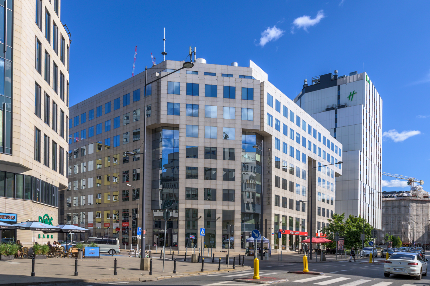 Zdjęcie architektury budynku Sienna Center